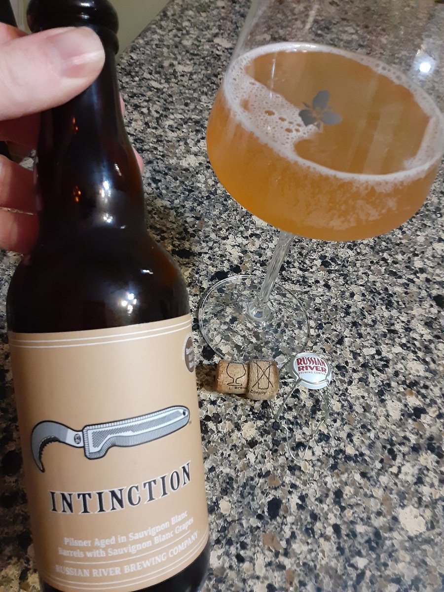 ASFreed's tweet photo. Pairs well with the @celtics game. Let's go Green!

#craftbeer #craftbottles 

@badhopper @ManvsAle @RealBMaxwell @madrivertoaster @juggbigt @Just4BeerLovers @david_fuz @timmytckr @JonMontag @MartynMcIntosh @lMinglewoodl @SMem1971 @cellmavin @Fiocho https://t.co/0QKgmHzjWB