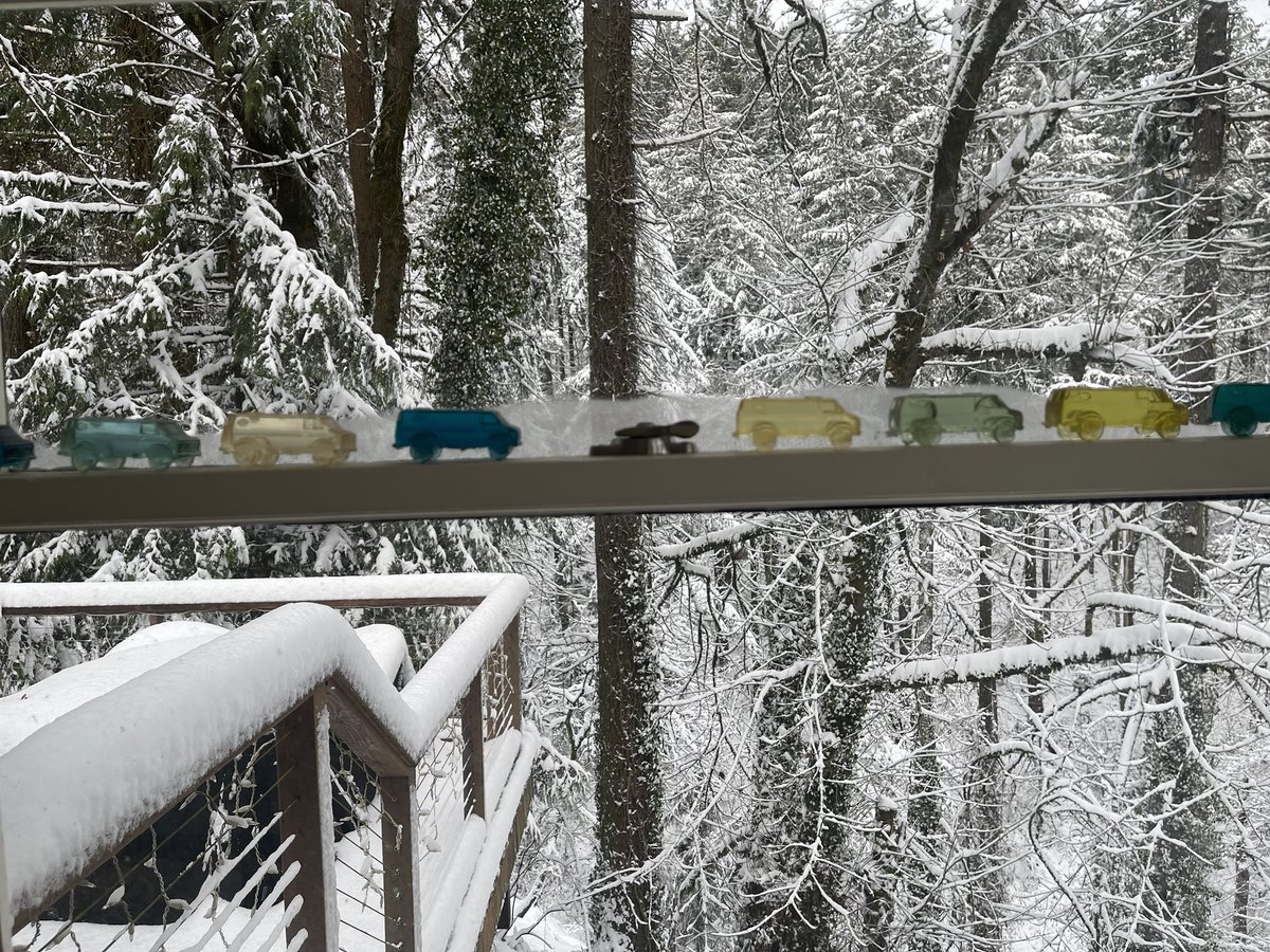 Karen Brooks tweet media