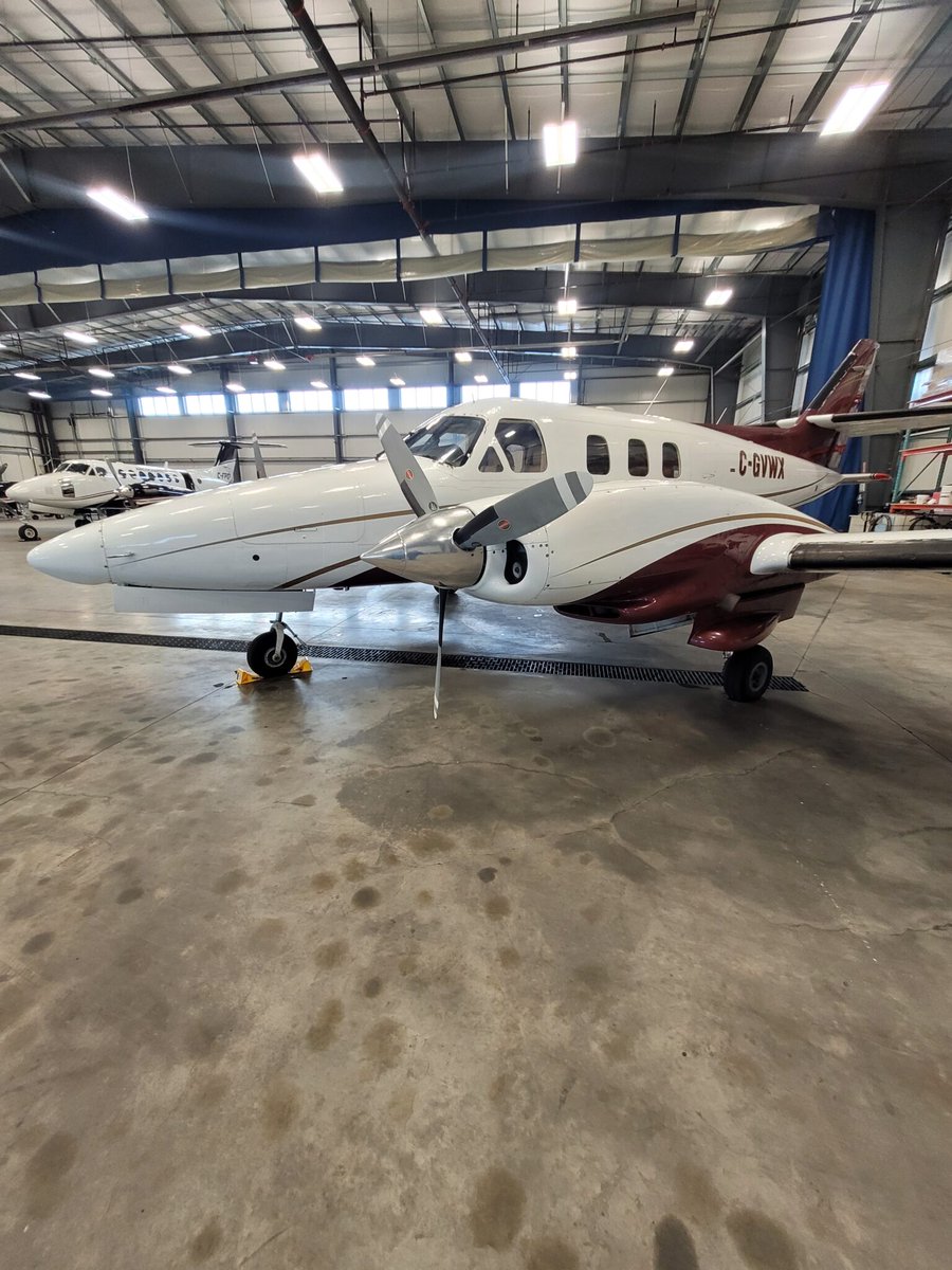 New to market! 

1978 Rockwell 700 RC70 C-GVWX
SN:70005
220,000 USD
Year Built:1978
Registration:C-GVWX
Airframe Total Time:7955

bit.ly/3EHkKHU 

#airsideaviation #privateplanes #aviationsales