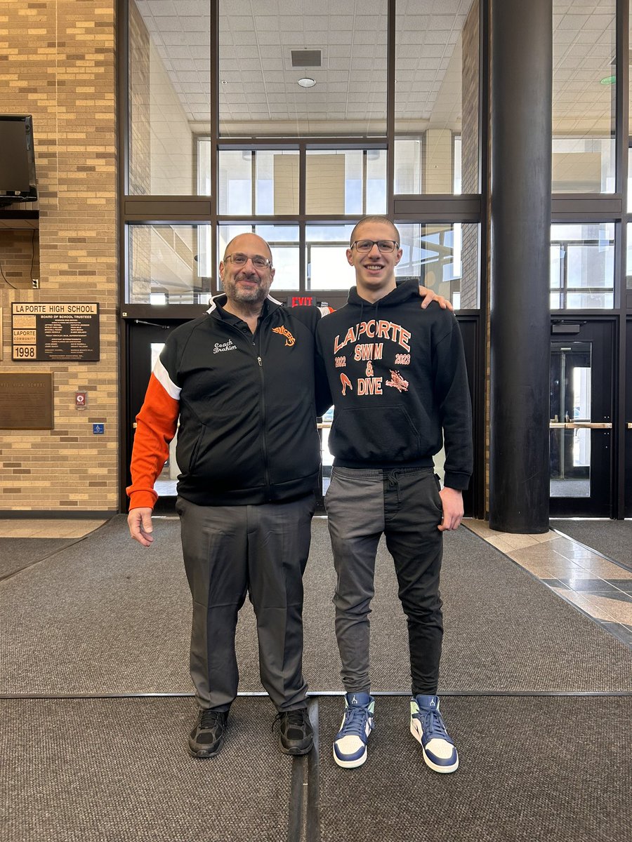 slicerslphs's tweet photo. We sent Slicer sophomore swimmer Abbas Hakim off to the Indiana State Swimming Championships today! He will swim in the 100 breaststroke after setting the school record at Sectionals last week. Help us wish him good luck! https://t.co/cxDxKAiQzd