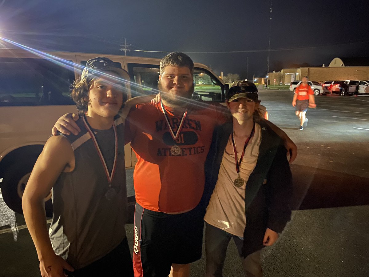 WarrenHSpl's tweet image. Last Chance Qualifier Meet in Hull-Diasetta. All three lifters who came walked home with hardware!
Hunter Ard 1st in the 114s
Jesse Smith 2nd in the 148s
James Jenkins 3rd in the SHW

We will know Monday who qualified for Regionals. 
#TPW