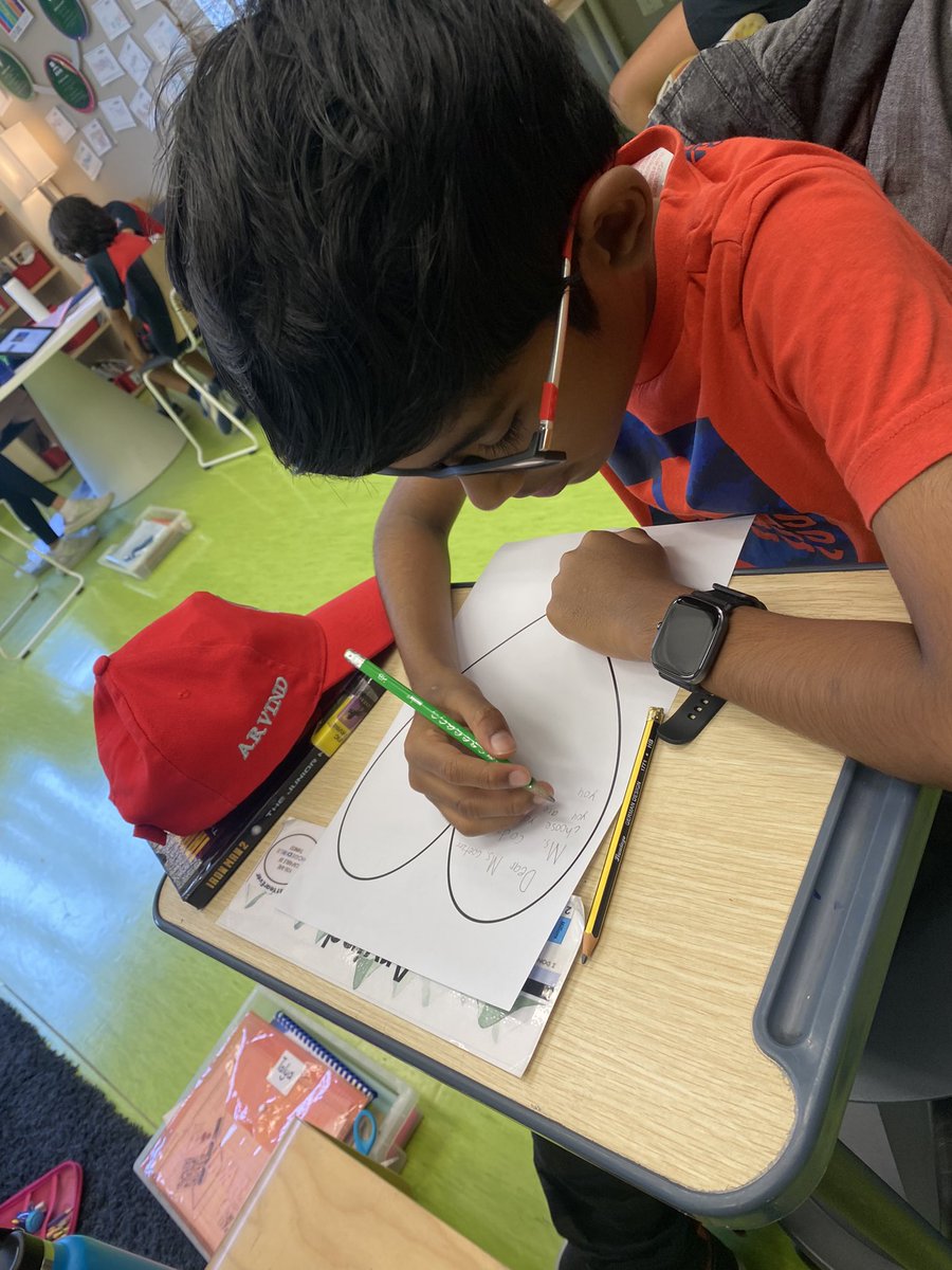 TeachMoChill tweet media