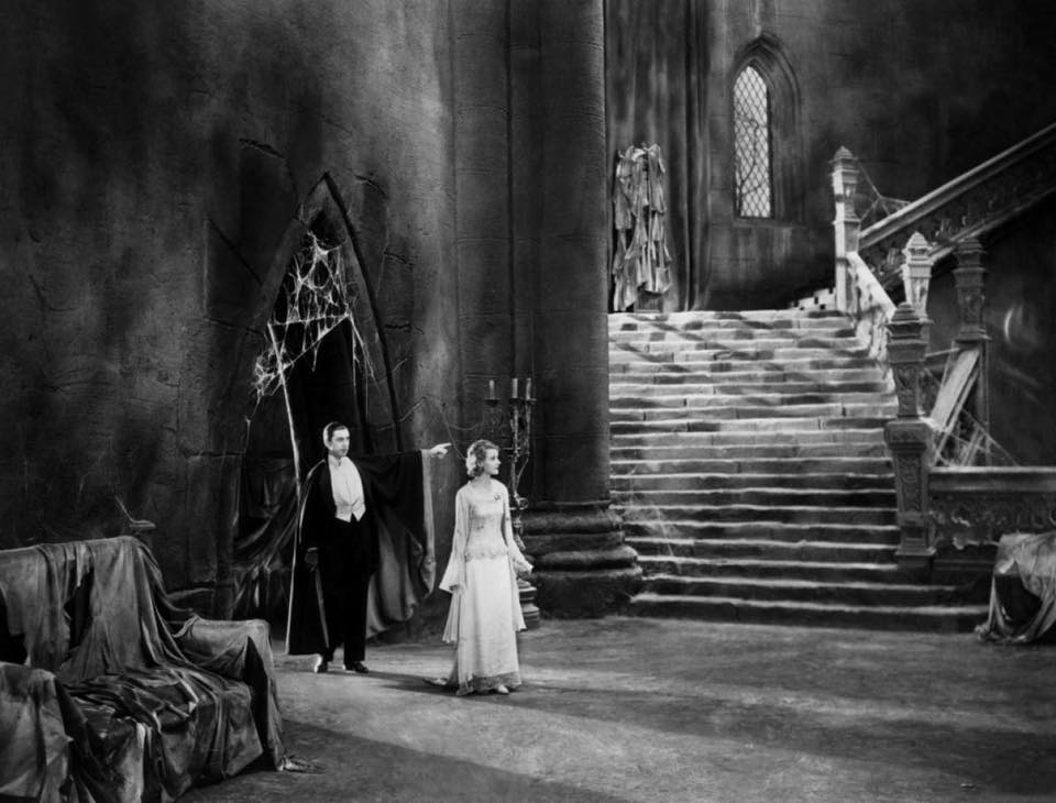 HorrorHammer1's tweet photo. 1931 Universal horror film DRACULA In this still Bela Lugosi and Helen Chandler @Mrsknowitowl https://t.co/eHw121Hmx4