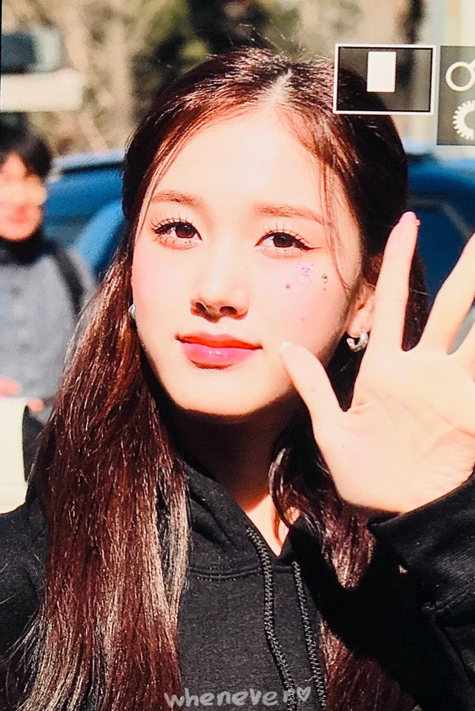 Whenever_1209's tweet photo. 230224 프리뷰

인사요정 🧚‍♀️ 

#스테이씨 #재이 #STAYC #J https://t.co/CEmbucGEHt