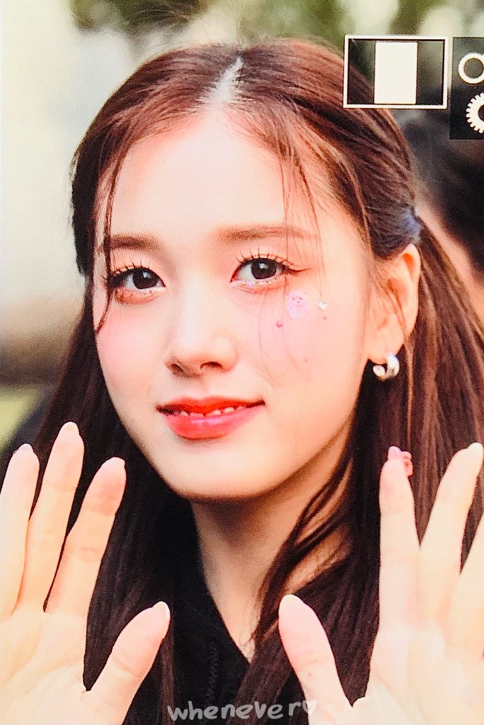 Whenever_1209's tweet photo. 230224 프리뷰

인사요정 🧚‍♀️ 

#스테이씨 #재이 #STAYC #J https://t.co/CEmbucGEHt
