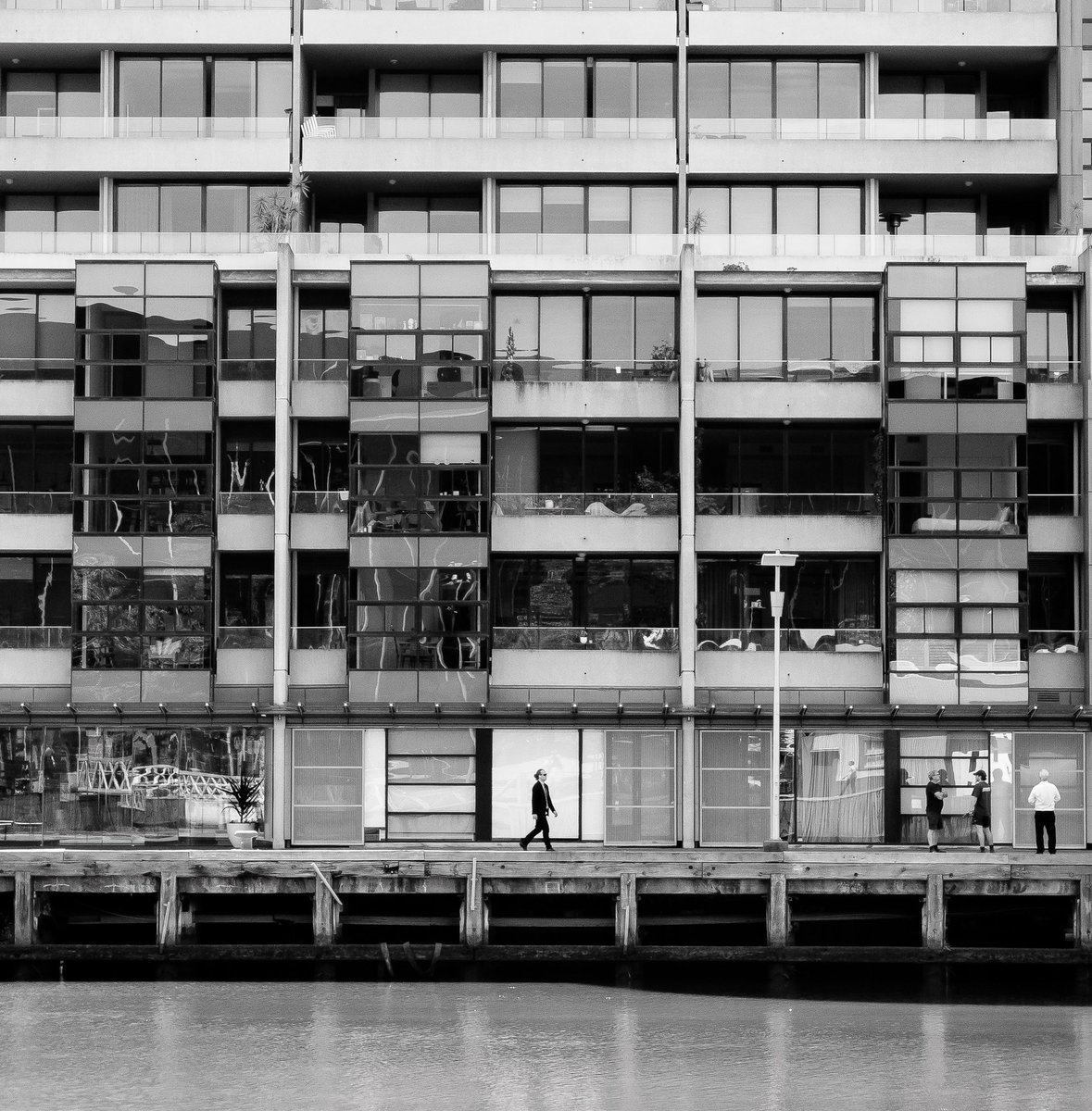 JMCPhotography4's tweet photo. ‘Walks of life’ pt5 
#streetphotography #streetphotographer #Australia #Victoria #Melbourne #photooftheday #PhotoMode #photo #photography #Travel #traveling #travelblogger #Leica #abstractexpressionism #fineart #fineartphotography #sun #reflections #Days #streetphoto #life #city https://t.co/SnavPtboPK