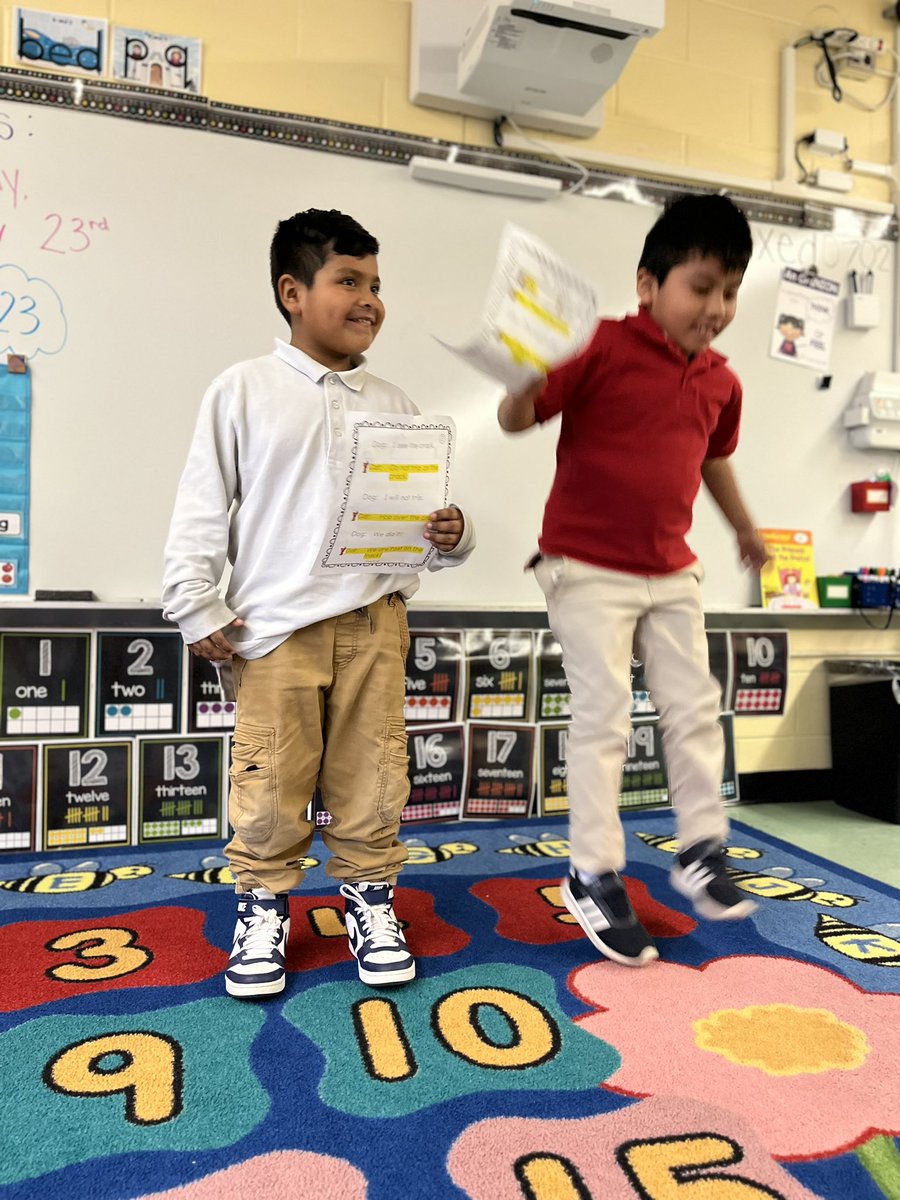 MsE_RBPS's tweet photo. Readers Theater FUN in room 402 today! They loved reading and acting to their quick skits! #FluencyFUN @MrsK_RBPS @rbpsEAGLES https://t.co/cyetyKEDJX