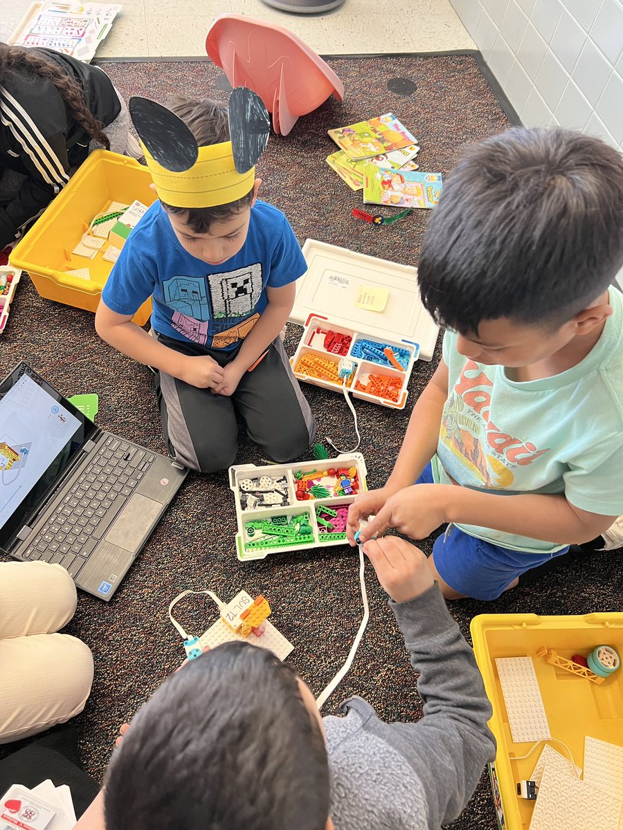 mrschelsiegrant's tweet photo. I’ve had fun in @Disney World this week with @madswall1st class! First we took a virtual tour, rode Slinky Dog Dash, and made Mickey ears and magic bands then we started building rides we would like to go on using our @LEGO_Education kits. The kids are so excited! @SullyES_LCPS https://t.co/UQ2Ek4ai33