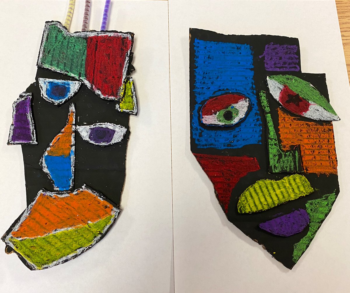 MonacoArtStudio's tweet photo. 5th grade artists studied the work of Kimmy Cantrell. Students were challenged to design a face with asymmetrical features. We are continuing color studies, so their piece also had to show an evident understanding of complementary colors. #inspiringhope @aubrey_mes @aubreyisd https://t.co/A9NIRr3YXU