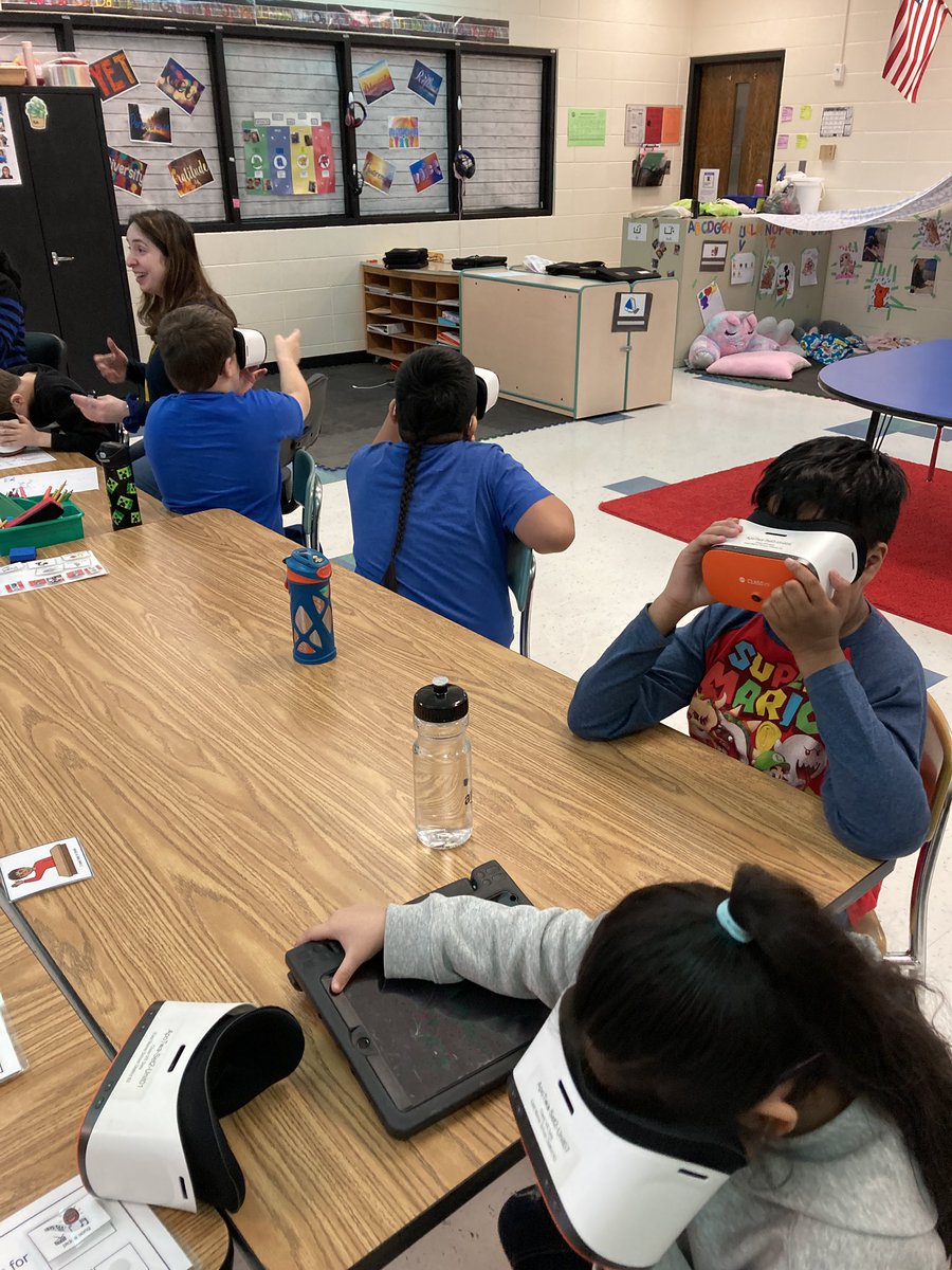 Christinia Hirsch tweet media