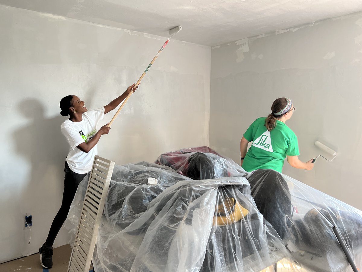RT_GFL's tweet photo. Another successful work day in the books in Fort Myers! Thank you so much to all of our wonderful volunteers and Rebuilding Together staff who have spent this week working on home repairs in Harlem Heights. We can't wait to share more details of these big projects underway! https://t.co/WDyKHnaOjN