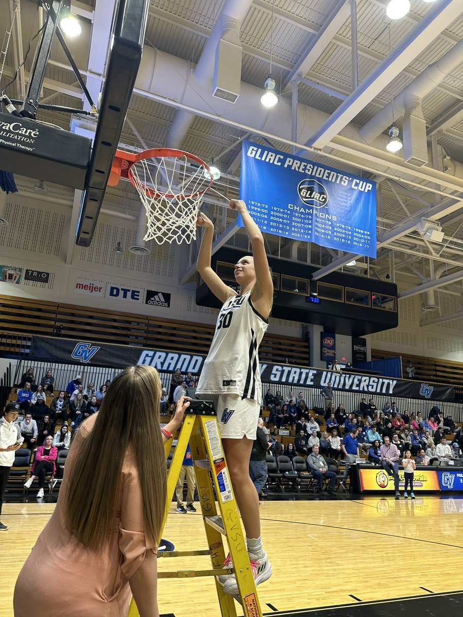 Remi Monaghan tweet media