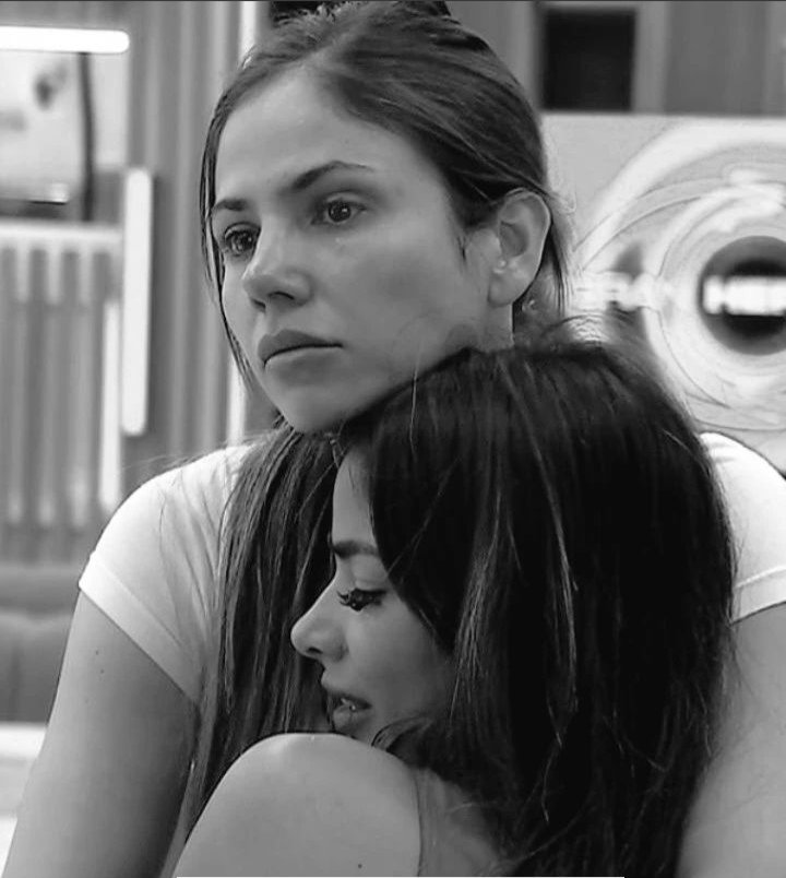 DeboraLanina's tweet photo. #ROMINOESTASOLA
#BASTADEJUEGOSUCIO https://t.co/0frJUxBY96
