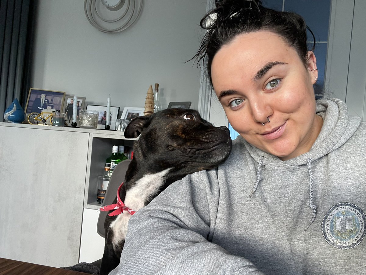 Lois Mooney tweet media