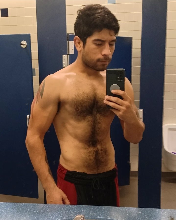 fight_nerdy's tweet image. It do be a bulking day. Upper body day was really good and I can finally start working on my abs again! 
#upperbody #bodyprogress #fitness #veganfit #health