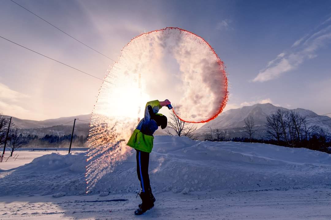 PicturedJen's tweet photo. Polar vortex fun #cold #freezing #Frozen #PolarVortex https://t.co/pUaEHQYGSr