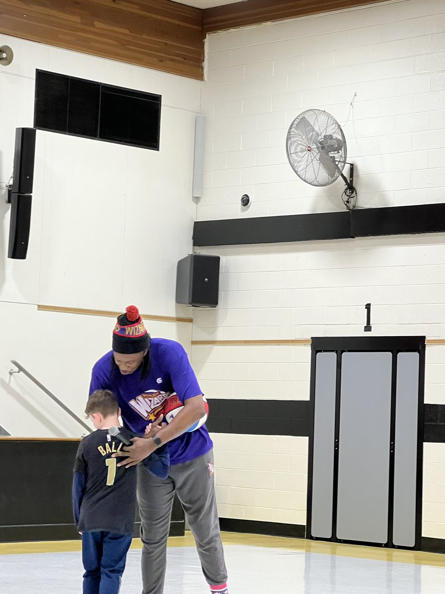 Harlem Wizards assembly today with Big J at Apshawa. <a href="/HarlemWizards/">Harlem Wizards</a> #fourthgraders <a href="/ApshawaSchool/">Apshawa School</a>