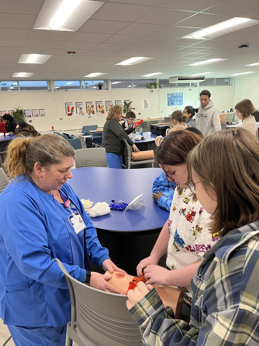 CompassD303's tweet image. Students in the First Responders seminar enjoyed a visit from Charlie the comfort dog on Tuesday &amp;amp; engaged in Stop the Bleed training today while Watercolor Painting students tried their hand at landscape paintings this week. #learnerexperience