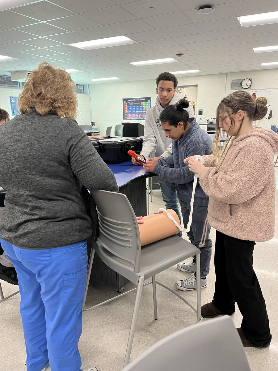 CompassD303's tweet image. Students in the First Responders seminar enjoyed a visit from Charlie the comfort dog on Tuesday &amp;amp; engaged in Stop the Bleed training today while Watercolor Painting students tried their hand at landscape paintings this week. #learnerexperience