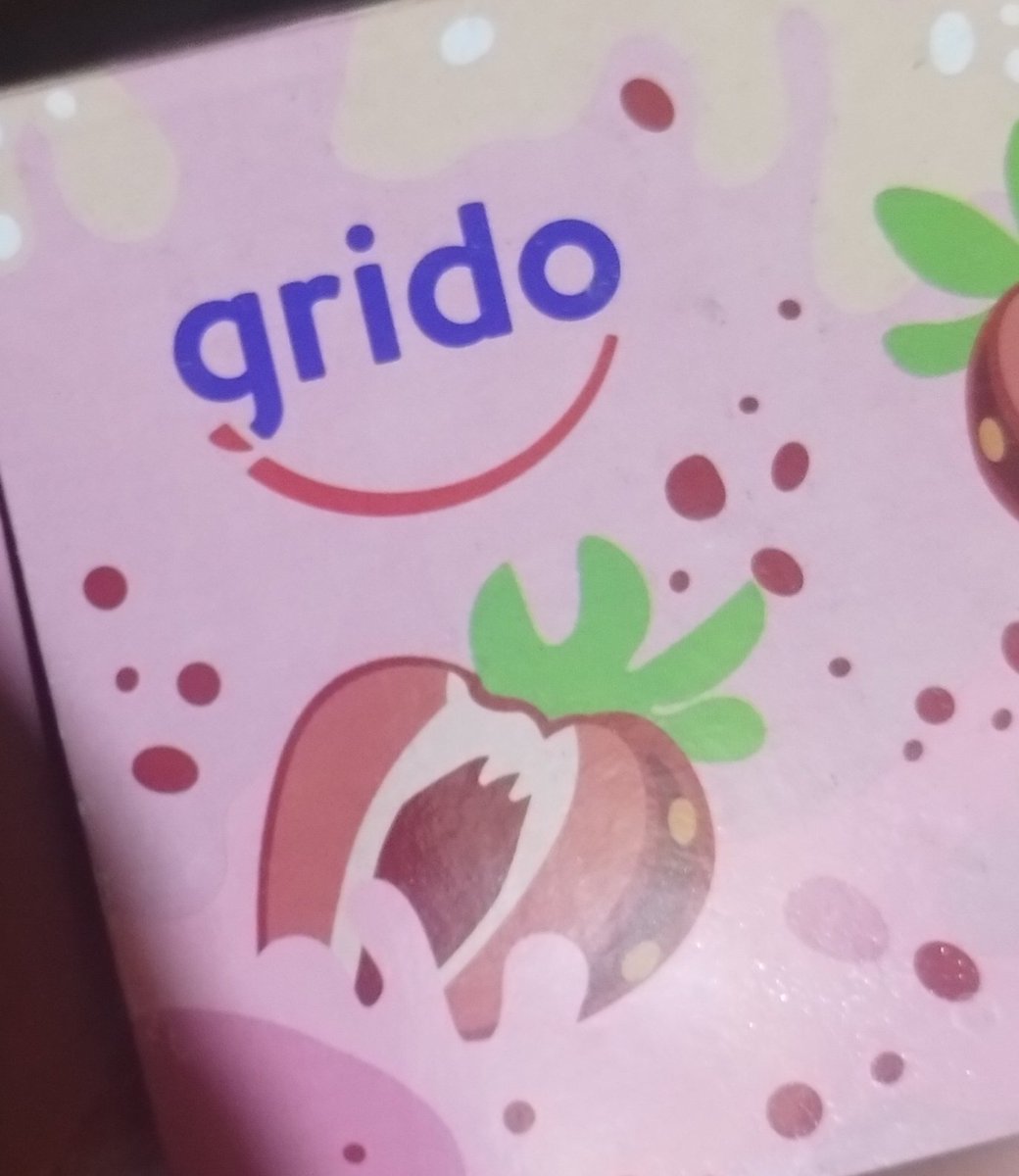 Señor grido creo que eso no es una frutilla 🙂