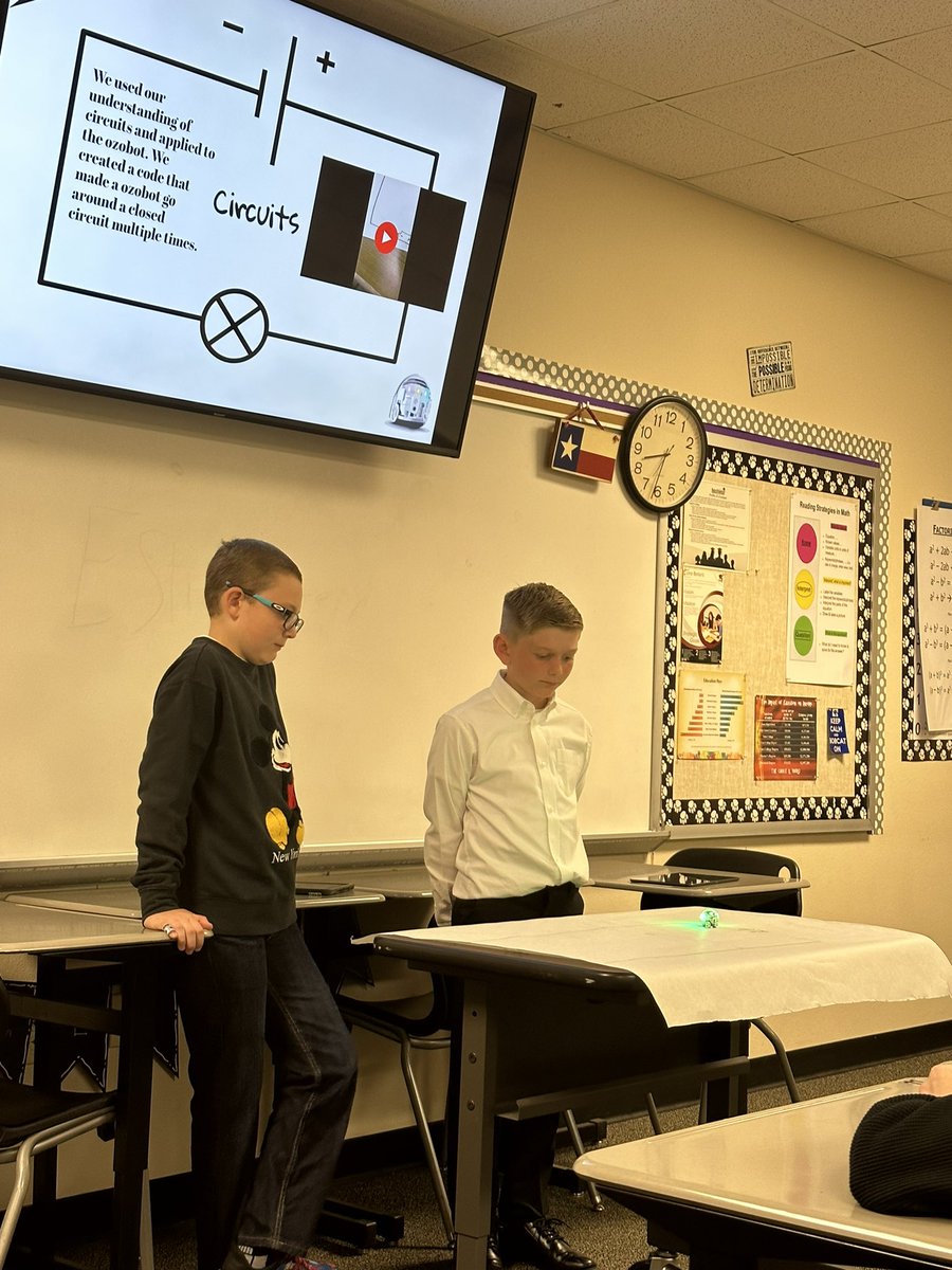 Kel_Sanders's tweet photo. Shout out to @KslackSlack 4th graders @LakeviewBobcats for their excellent presentation at #nisdexpo tonight. They demonstrated a knowledge of circuits and coding. @erika_oster @Mr_Flank @hsconklin you’d be so proud 🫶 https://t.co/OmhXr6Yjhc