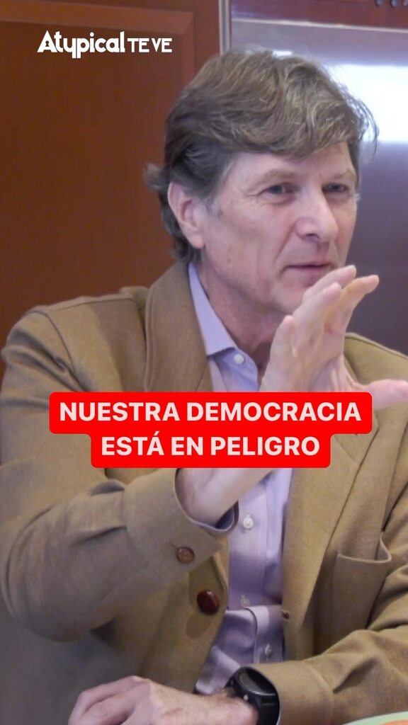 AtypicalTeve's tweet photo. “Si perdemos la equidad, se acabó la alternancia” Enrique de la Madrid explica la importancia de defender al INE y asegurar que tendremos un árbitro electoral. Nuestro voto no se toca.
#AtypicalTeVe #AMLO #Política #Gobierno #México #Pobreza #Democraci… https://t.co/drY7YZIDEf https://t.co/3GXm1oWcIU