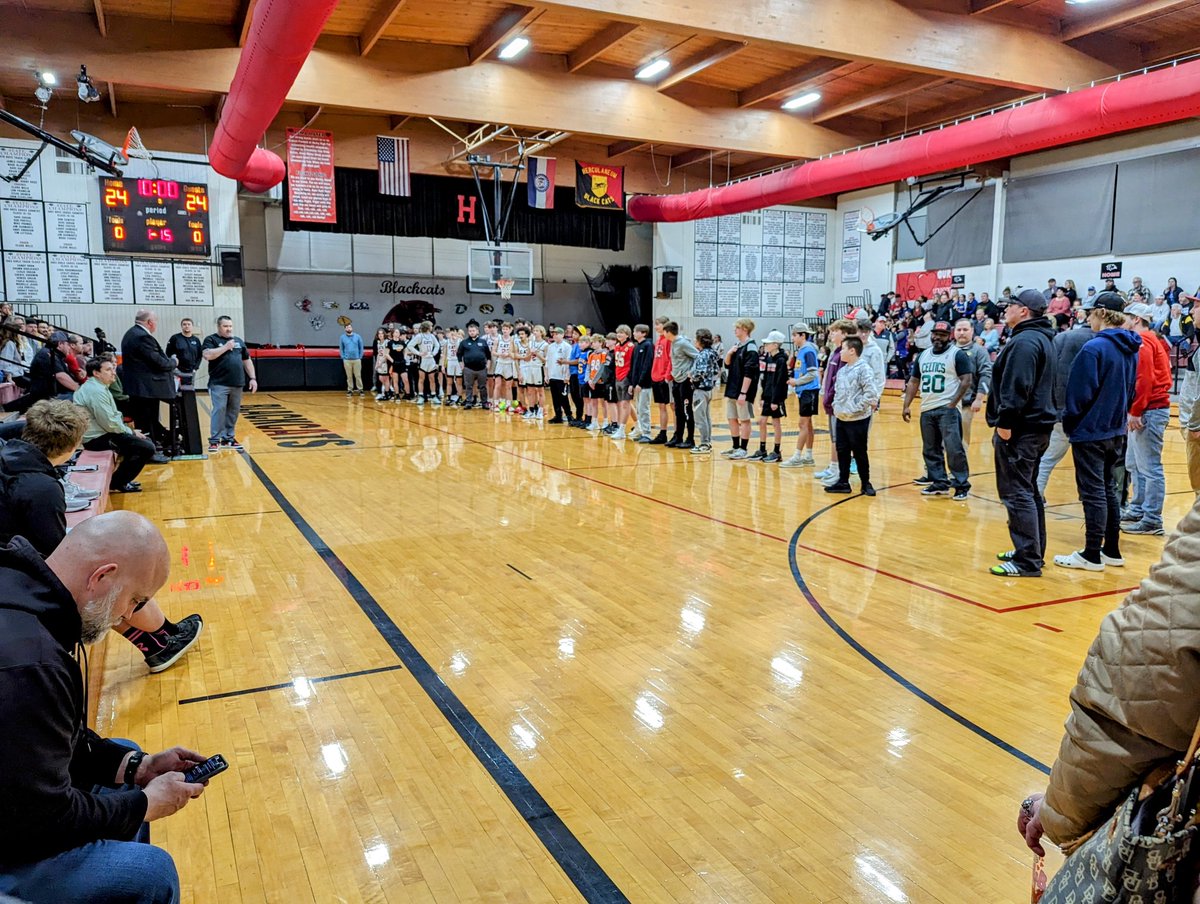 MrsKatieKaletta's tweet photo. Congratulations to Coach Sean Goodwin for all of his years of service, coaching the Blackcats of Herculaneum!♥️🐾🏀🏆 @HHSBlackcats @HerculaneumBALL @CoachGillman @BlackcatMatt @BlackcatUpdates @dix_stephanie @TheMrCheney @DrClintFreeman @JoeFWillis #SeanGoodwinDay https://t.co/vyek4Da7eF