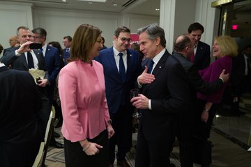 Secretary Blinken speaks with fellow foreign
                ministers at a working meeting on Ukraine in New York
                City.