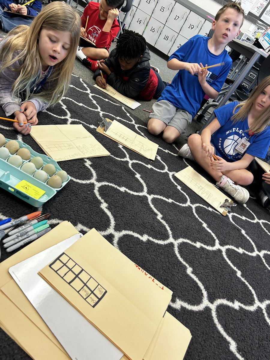 LitkeAngie's tweet photo. When a sweet student brings you fresh eggs, you change the lesson plan and graph the colors of the eggs instead of taking another survey!  They LOVED it!  Tally chart, bar graph, pictograph!  DATA!! @Longbranch_Elem #misdproud https://t.co/ijs8q0uP31