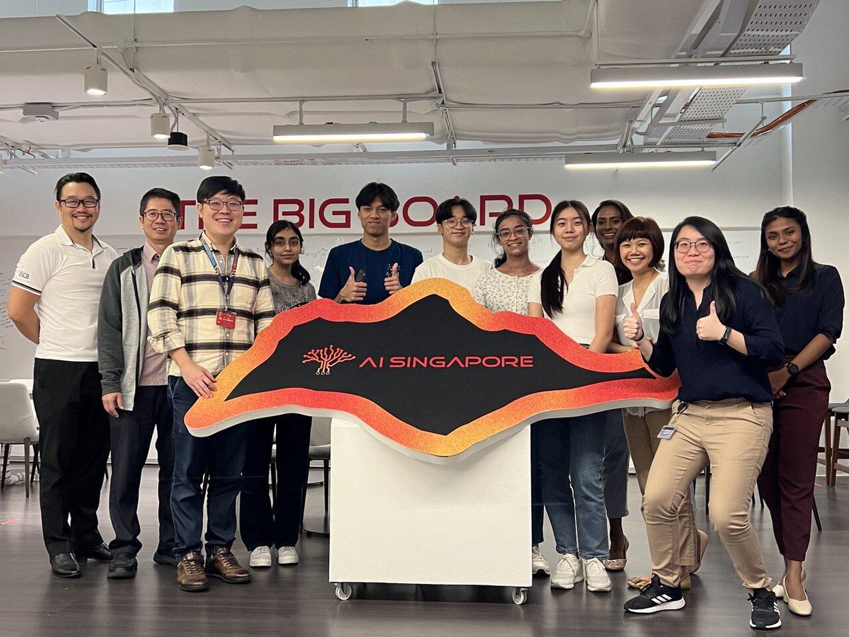 We had the privilege to have these Temasek JC students interning with us for the past 4-weeks! They brought fresh and fun(!) perspectives to how our #LearnAI team can promote AI literacy to our youths. Check out some of their content on our social media channels 😄 #AISOP