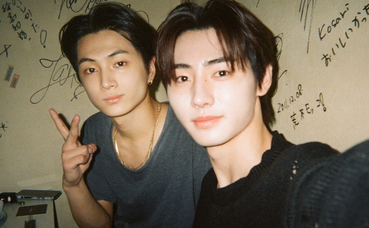 ѕαяɪ ⋆ 🐈‍⬛ tweet media