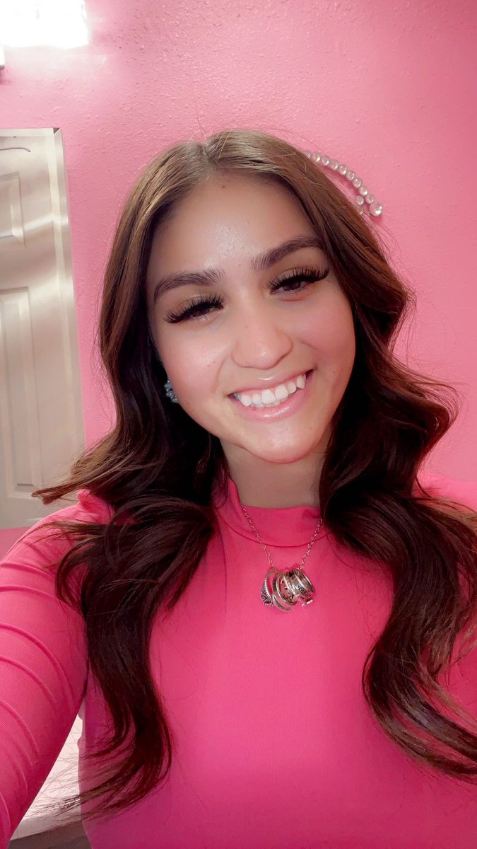 lizbislar13's tweet photo. young and sweet, only 17 💖 https://t.co/XbHINIfiXf
