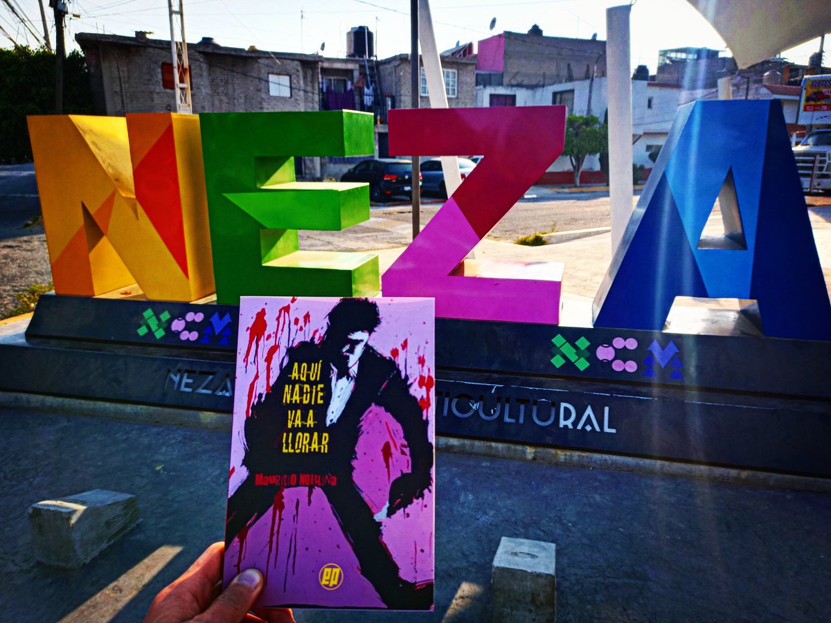 mauricioneblina's tweet photo. From: Neza 🙅🏻‍♂️
To: the galaxy 💫

#AquíNadieVaALlorar 🥵
.
.
.
.
.
#narrativasperifericas #literatura #novela #libro #libros #edomex #neza
#nezahualcoyotl #nezayork #autor #escritor https://t.co/QuVJI4rcyu