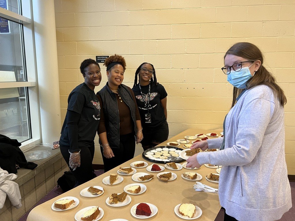 M19_MHS's tweet photo. In honor of Black History Month at MHS, "No Place for Hate" coordinated a Soul Food Luncheon for the staff, featuring traditional Food for the Soul for all to experience! Menu selections and fellowship of the event were amazing! #OneTeamOneTribeOneFamily #MHSTheHighSchoolOfChoice https://t.co/2ExqeEOMYV