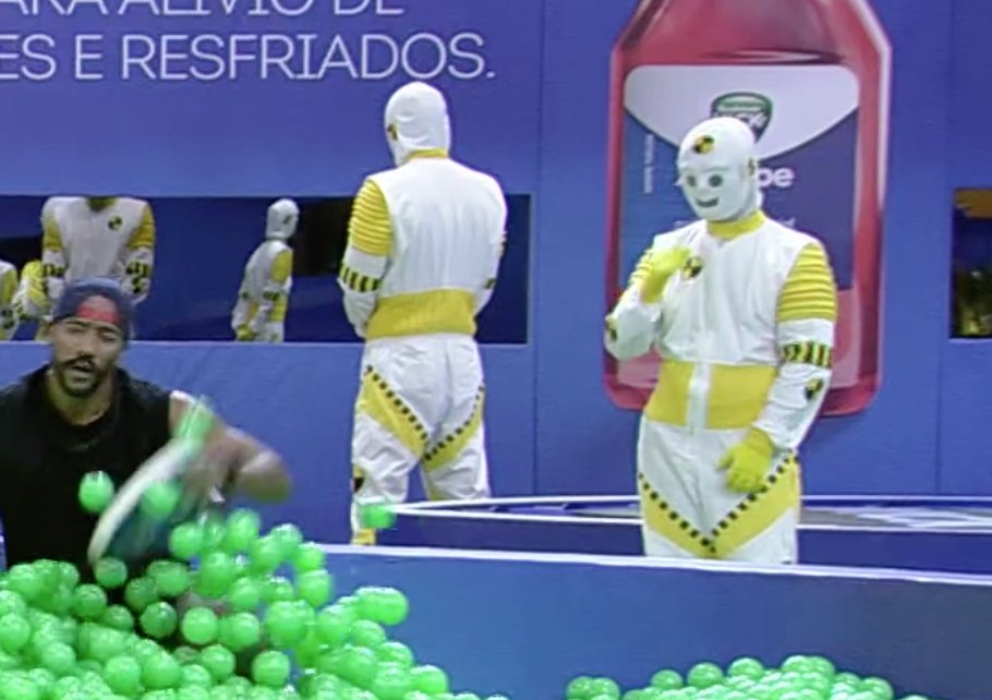 HugoGloss's tweet photo. O Dummy aqui pensando: será que eu escondi o Vick mesmo? #BBB23 https://t.co/R0Xc31BLBW