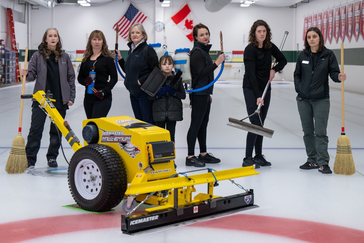 ECC is throwing down the challenge to all clubs out there... what % of your ice staff are female? 
Here are some of ours... show us yours #curling #equality #usacurling <a href="/usacurl/">USA Curling</a> <a href="/curlingcanada/">Curling Canada</a> <a href="/worldcurling/">World Curling</a>