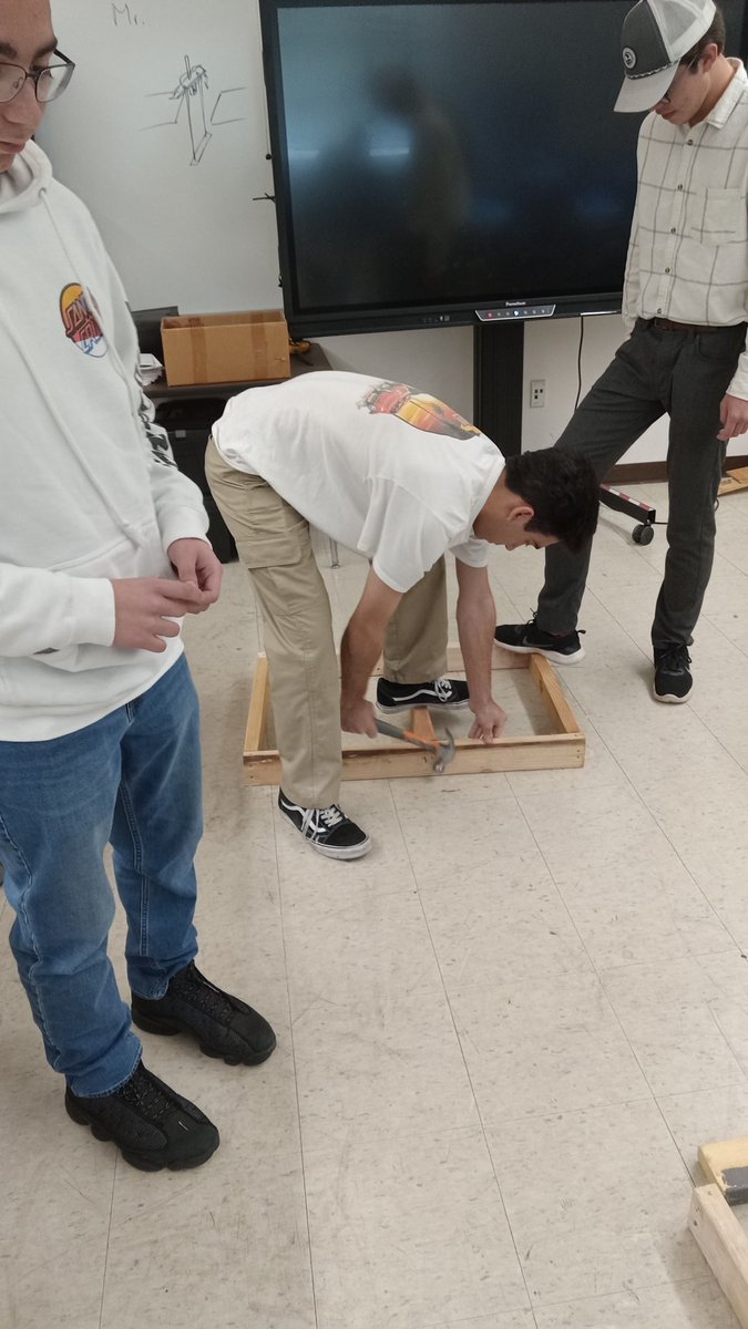 Seth Wallace tweet media