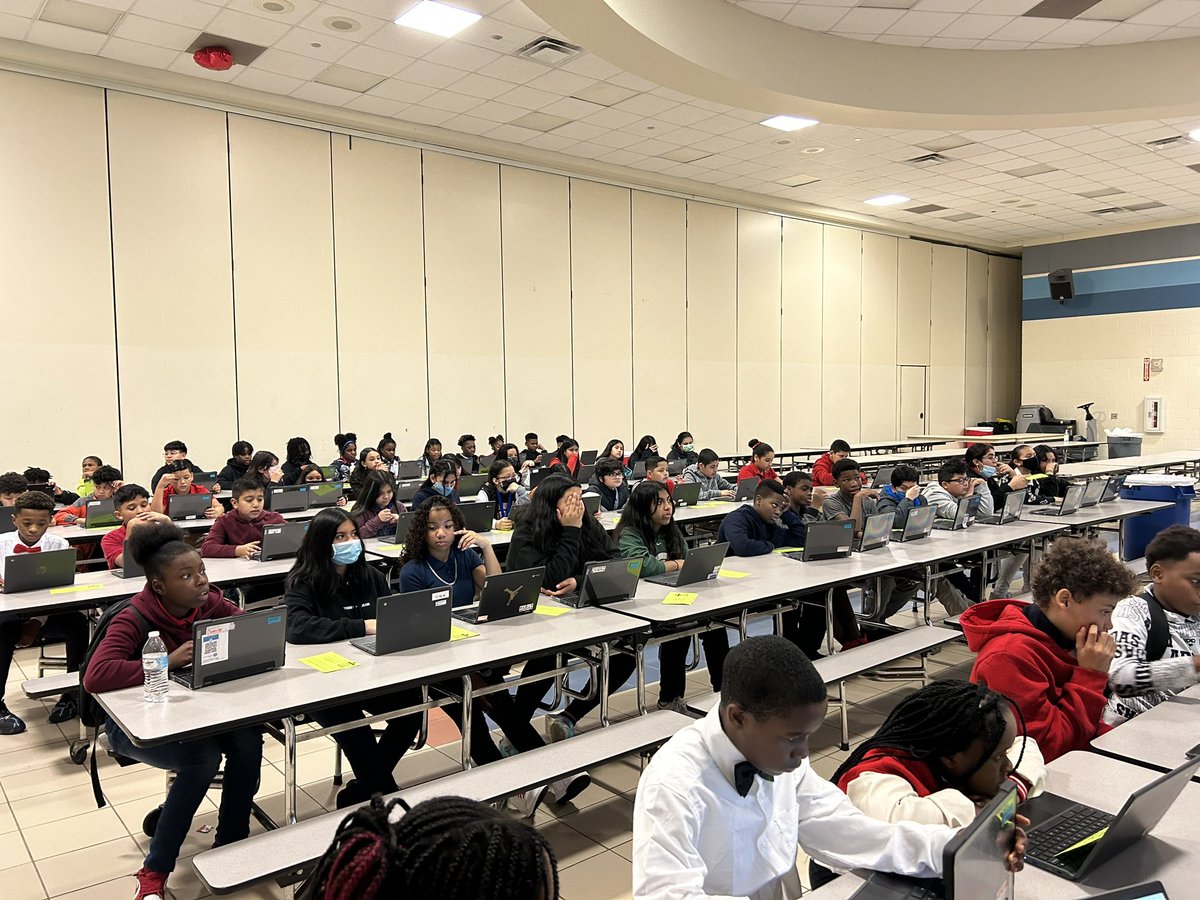 counselortechie's tweet photo. The #SISB counselors enjoyed visiting with our feeder campuses today. The students were eager to make their course selections for next year!! @bmspatriots look forward to you #shining in 23-24. #middleschooltransition @SpringISD @Shuester @SSterlingTeel @TheRealCandaceJ https://t.co/yJPPxCZw97