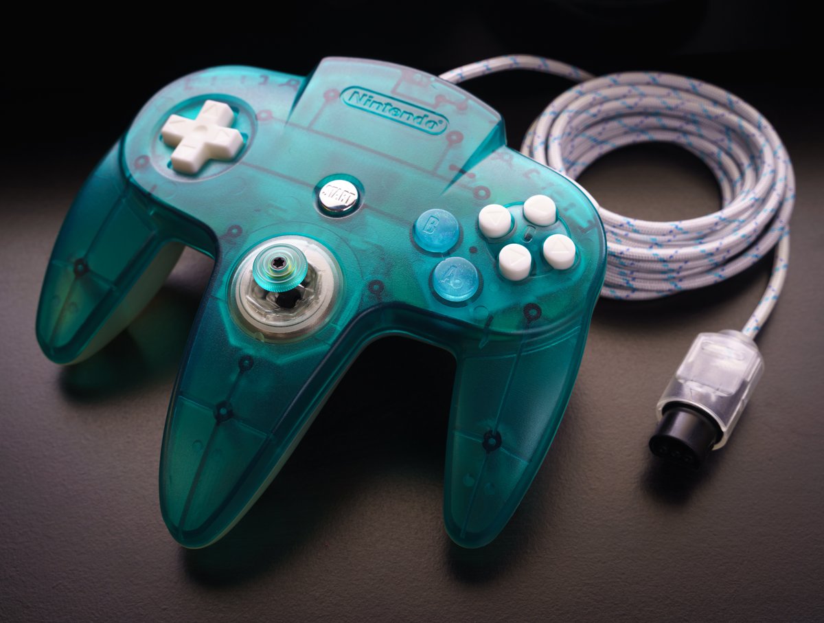 gamrjerome's tweet photo. Newest #n64 controller build - Ice Ice Baby
Components:
#TaoStyx64 Nylon Stick
#SS64 Ice Thumb Pad & Metal Start Button
@RockerGameMod
😍White D-Pad, C, LRZ Buttons and Clear Gate
#FrissonN64 A B Buttons
#Brewbowl Steel Bowl
Oem Gears
Clear Plug
8ft Paracord "Specter 550" https://t.co/ZjT2SSwlHz