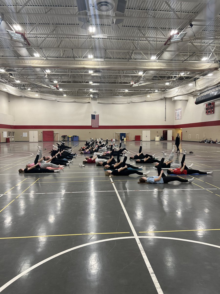 🥎🥎One last open gym! 
Getting them stretched out!
10 Days until Tryouts🥎🥎 

SOFTBALL SEASON IS ALMOST HERE!
 Thank you <a href="/the_yoga_coach/">Brittany Buzea White</a> for taking care of our athletes!