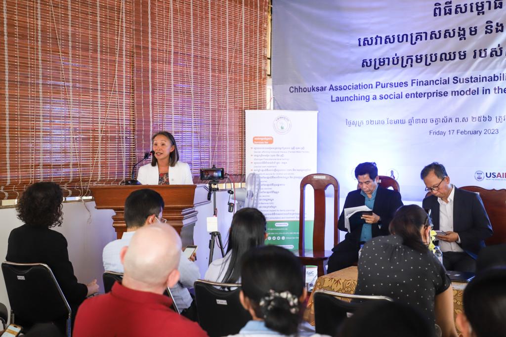 USAIDCambodiaMD's tweet photo. Excited to join Chhouk Sar &amp; open a new clinic! W/ @USAIDCambodia support, the clinic provides a “1 stop shop” of integrated HIV &amp; health services. #Cambodia's fight to #EndAIDS is exemplary. #PEPFAR20 we renew our commitment to end AIDS in the Kingdom by 2025! #PEPFARSavesLives https://t.co/JZLDzSKsCV
