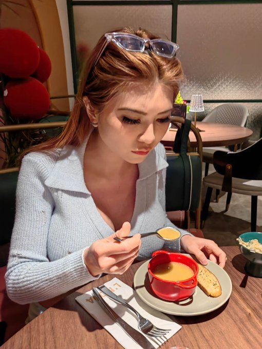 More Middle-Eastern food (in case you haven't guessed Kaidi and I eat a lot of that, and Central-Asian😅)  Great