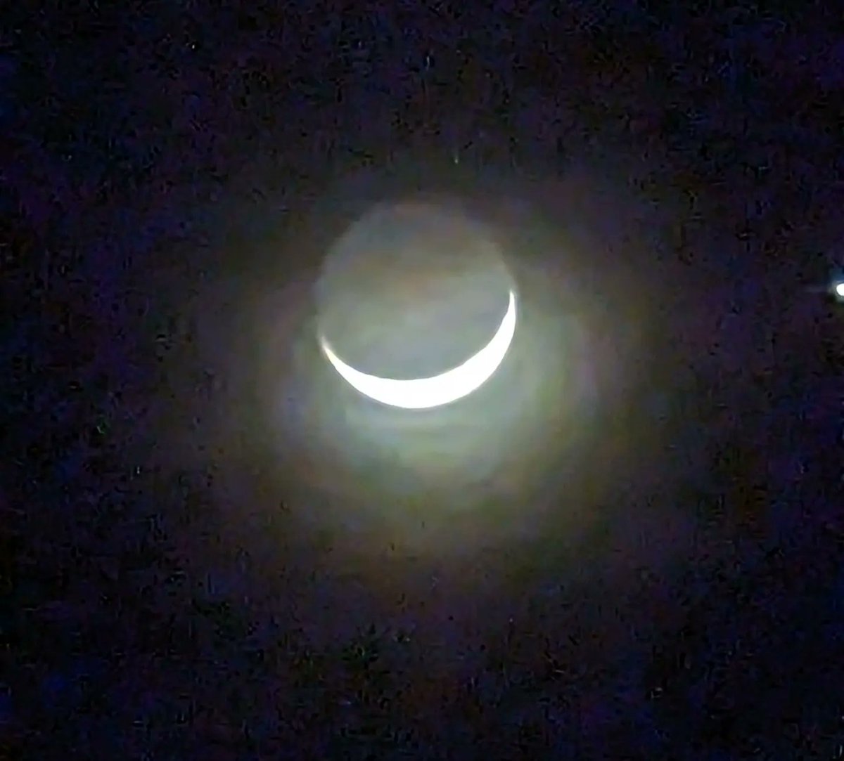 ocean714's tweet image. Last night's moon/Jupiter conjunction. 
#googlepixel6pro #nightsight #Astrophotography #nightsky
