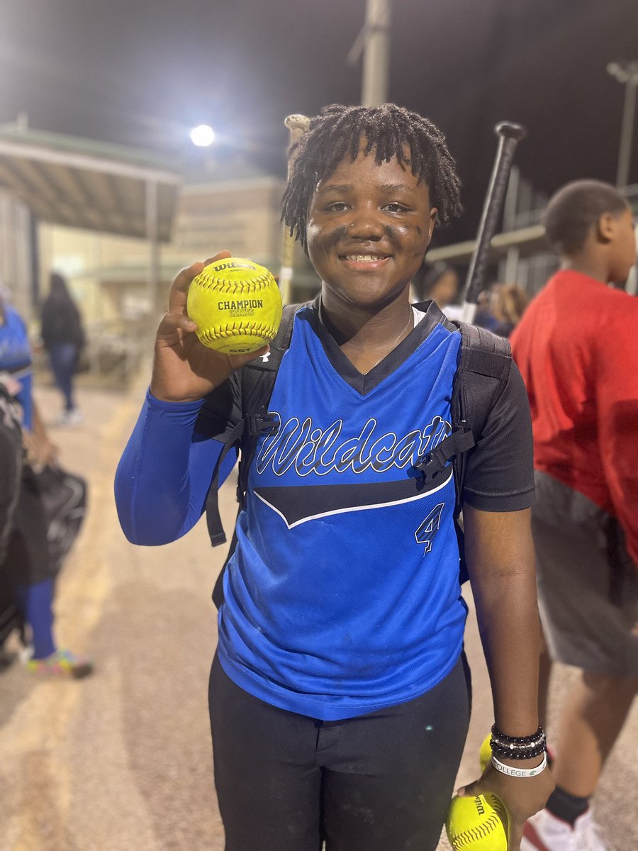 Great TEAM WIN!!!! My 3rd No Hitter! 8 Strikeouts 💙🥎😺 <a href="/TheHighSchoolSB/">Meridian Wildcat Softball</a>