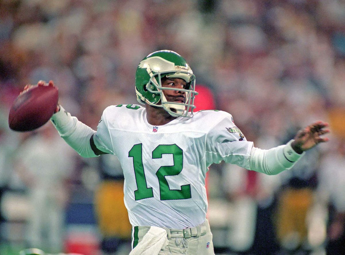 The Eagles Are Going To Look So Hot In The Super Bowl Again Next Year In These Kelly Green Helmets barstoolsports.com/blog/3457307/t…