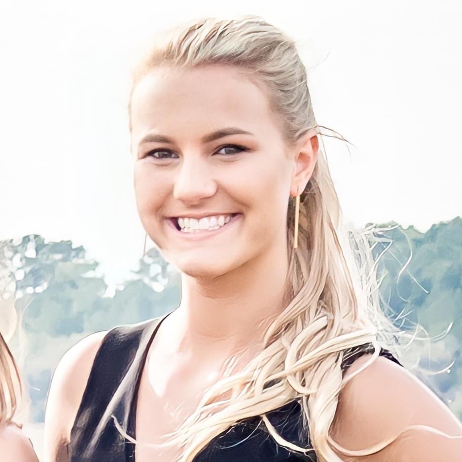 mama_redddd's tweet image. When you go to bed tonight please keep the family &amp;amp; friends of #MalloryBeach in your thoughts. Four years ago (2/24/19) the lives of so many were forever changed. #remembermallorybeach #MurdaughTrial