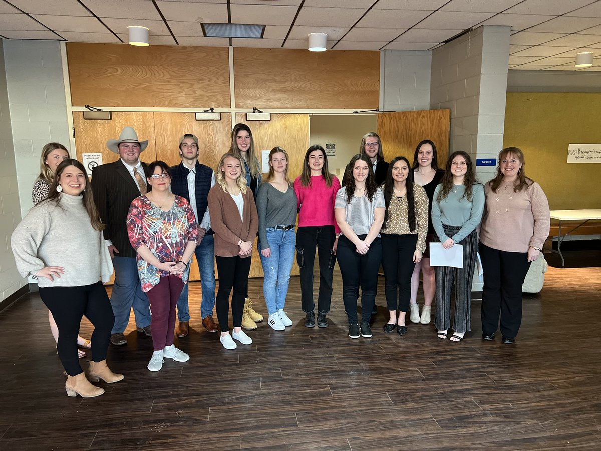 SamiTolle's tweet photo. The Rho Iota chapter of Phi Theta Kappa inducted 42 new members tonight at Colby Community College. Way to go!!! #GoTrojans #iamptk #iamccc #colbycommunitycollege #Phithetakappa https://t.co/NhkVEaPLuM