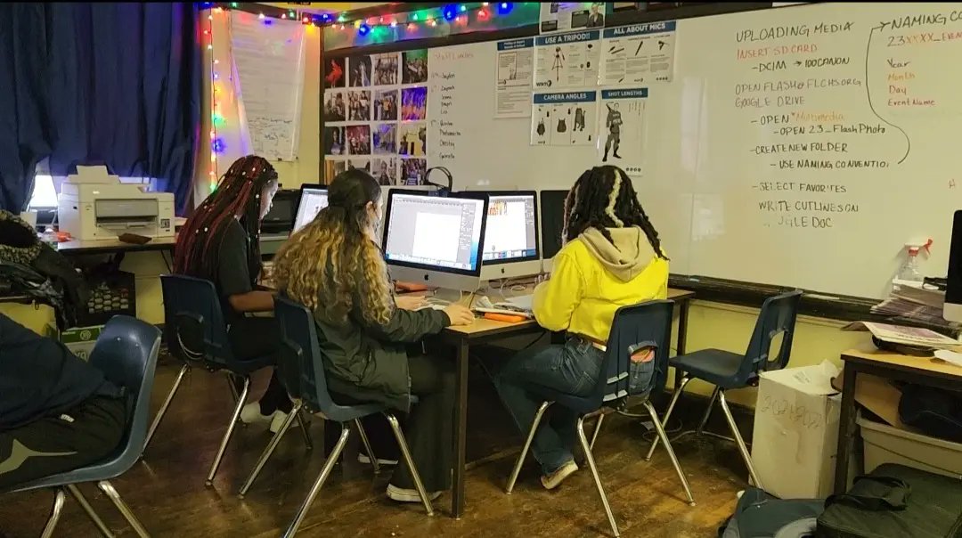 The Flash tweet media