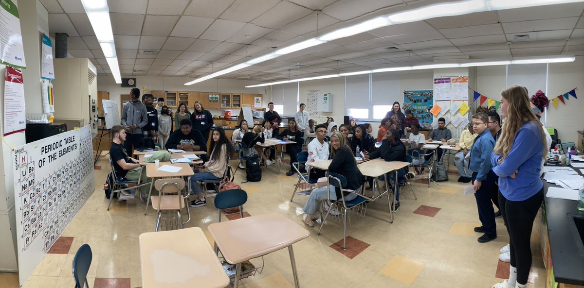 No better way to learn tutorials than seeing it in action … Glassboro visits the Woo!  #AVID4possibility