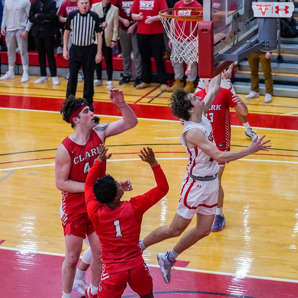 WPIAthletics's tweet photo. Callahan sparked @WPIMBasketball's 13-0 run while the defense held Clark scoreless for a 9:30 timeframe in the second half en route to the win!

Today's \/\/ marks 26 straight over the Cougars dating back to 2010-11 😨 
📰↠https://t.co/VTQaK29YVj

🏀𝚡🐐
#GoatNation #d3hoops https://t.co/QnRf5mfe9n